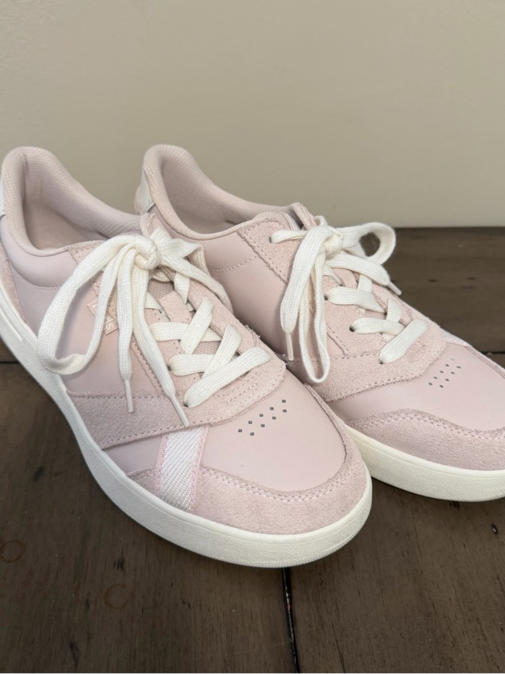 Keds Classic Women’s Lace-Up Sneakers in Light Pink